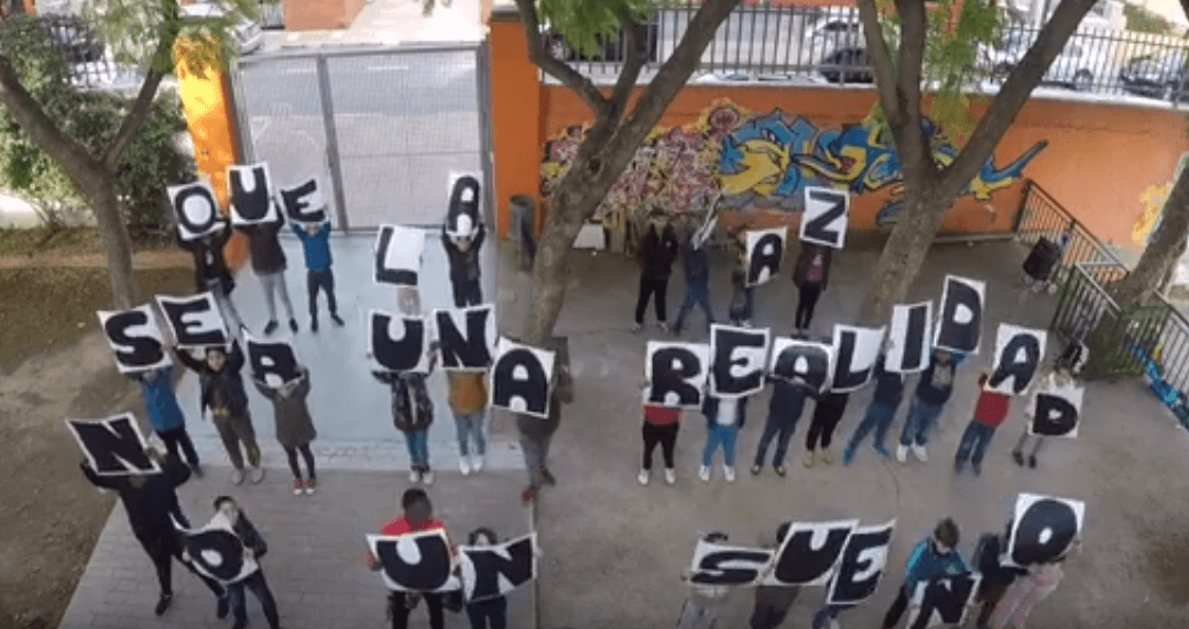 “Por lo menos un día a la semana, deberíamos hablar de la Paz”