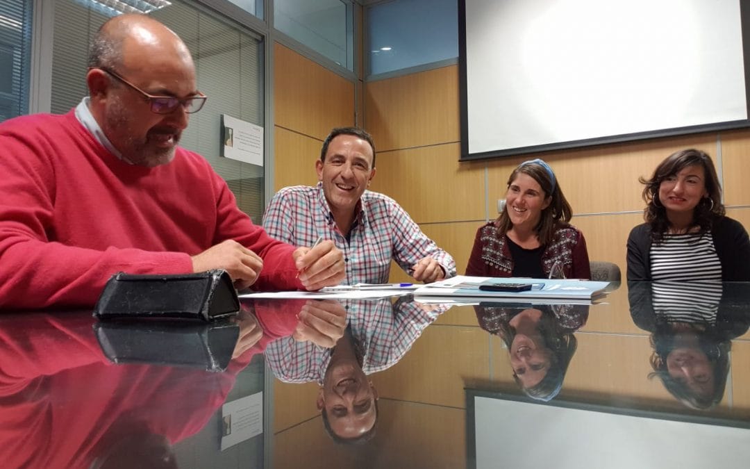 SMART se une a Enredaderas por el Empleo para trabajar por la integración laboral de personas vulnerables
