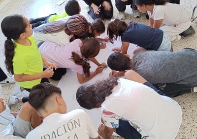 Alumnado de Educación Social de la Universidad de Málaga con menores de Palma Palmilla